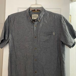 Gray men’s short sleeve button down